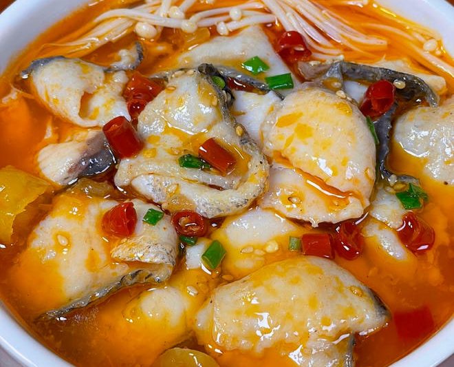 This tomato sour and spicy fish fillet recipe is incredibly delicious!